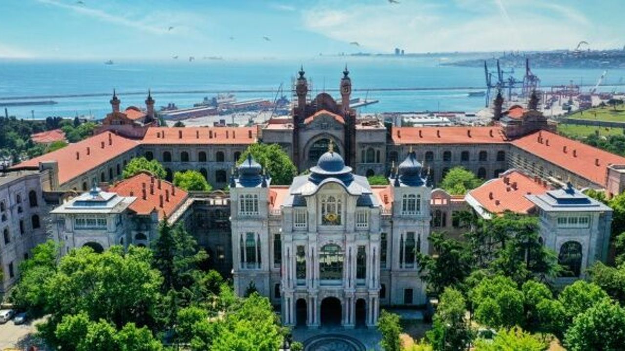 En başarılı 6 bin akademisyen listesine 125 isimle giren SBÜ 10. sırada yer aldı