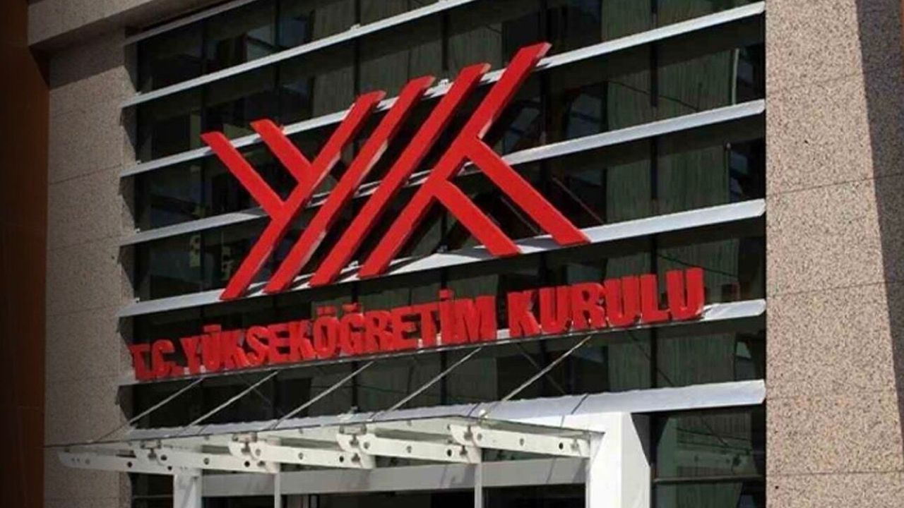 Kaliteyi Geçemeyen Üniversiteler Açıklandı: Listede Hangi Üniversiteler Var?