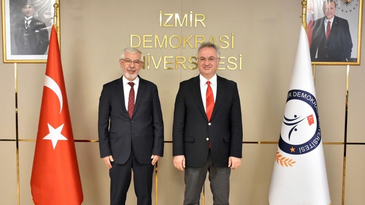 İzmir Demokrasi Üniversitesi Tıp Fakültesi’ne Yeni Dekan: Prof. Dr. Mustafa Berktaş Göreve Başladı