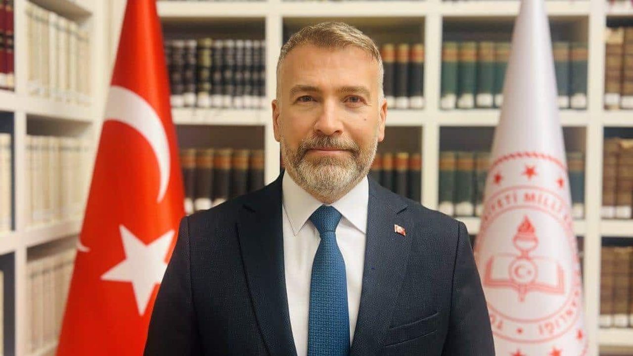 Cihad Demirli Kimdir? MEB Bakan Yardımcısı Cihad Demirli'nin Hayatı - Tıbbiye Bülteni | Sağlık Haberleri