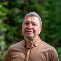 İç Hastalıkları Uzmanı Dr. Timur Harzadın Kimdir?