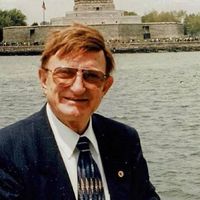 Dr. Muzaffer Ata Erim Kimdir?