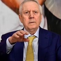 Aziz Yıldırım Kimdir? Fenerbahçe’de Her Döneme Damga Vuran Spor Yöneticisi