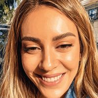 Sinem Kobal Kimdir? Hayatı, Eğitimi ve Oyunculuk Kariyeri