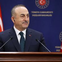 Mevlüt Çavuşoğlu Kimdir? Hayatı, Eğitimi ve Siyasi Kariyeri