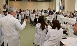 Sağlık Bilimleri Üniversitesi TÜBİTAK 2209-A ve 2209-B Programlarında Önemli Bir Başarıya İmza Attı