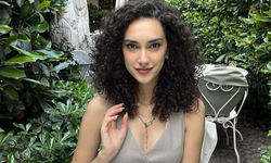 Miss Turkey 2025 Tacı Sağlık Bilimleri Üniversitesi öğrencisi  Sıla Saraydemir’in