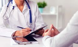 İngiltere’de aile hekimi randevusu krizi büyüyor: Bekleme süreleri kontrolden çıktı