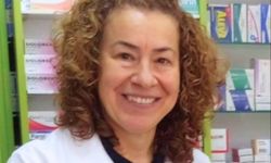 Kuşadalı Eczacı Bahar Toksözlü Hayatını Kaybetti