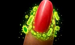 Yapay Tırnak Kullananlar Dikkat! Enfeksiyon Riski Artabilir