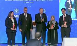 Sağlık Bilimleri Üniversitesi Öğretim Üyesi Prof. Dr. Emre Aslanger’e Sabuncuoğlu Özel Ödülü