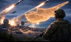 İran Kıbrıs Yönüne Füze Fırlattı