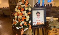 Houston’da Hayatını Kaybeden 19 Yaşındaki Sarp Akmeşe Toprağa Verildi