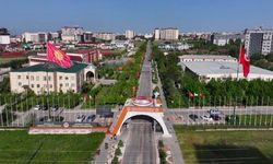 Bişkek Belediyesi’nden Manas Üniversitesi’ne Çok Yönlü Baskı Tepki Çekiyor