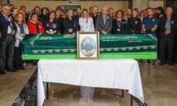 37 Yaşındaki Beyin Cerrahı Yunus Emre Durmuş Gözyaşlarıyla Uğurlandı