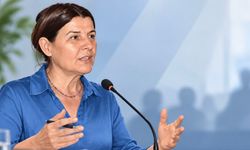 Foça Belediye Başkanı Saniye Bora Fıçı AK Parti’ye mi Geçiyor?