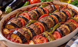 Fırında Patlıcan Kebabı Tarifi: Köfteli ve Pratik