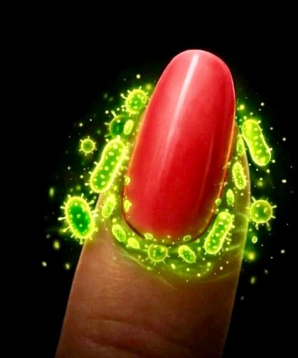 Yapay Tırnak Kullananlar Dikkat! Enfeksiyon Riski Artabilir