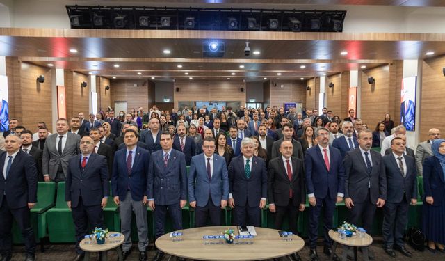 Sağlık Tesis Yönetiminde Yeni Dönem: Disiplinlerarası Yaklaşım Ankara’da Buluştu