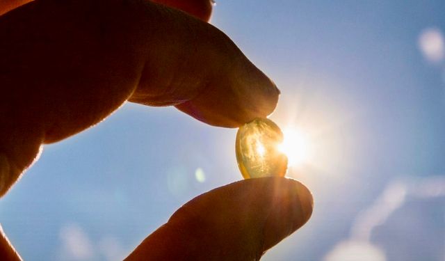 D vitamini eksikliği ve fazlalığı uyarısı: Güneş mi takviye mi daha etkili?