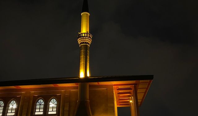 YÖK’ten Cuma Namazı Saatleri İçin Ders ve Sınavlara Düzenleme Talimatı