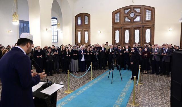 Sağlık Bilimleri Üniversitesi, 6 Şubat Depremlerinde Hayatını Kaybeden 21 Öğrencisini Andı