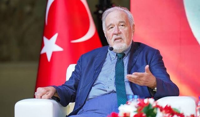 İlber Ortaylı Fatih Camii Haziresi’ne Defnedilecek