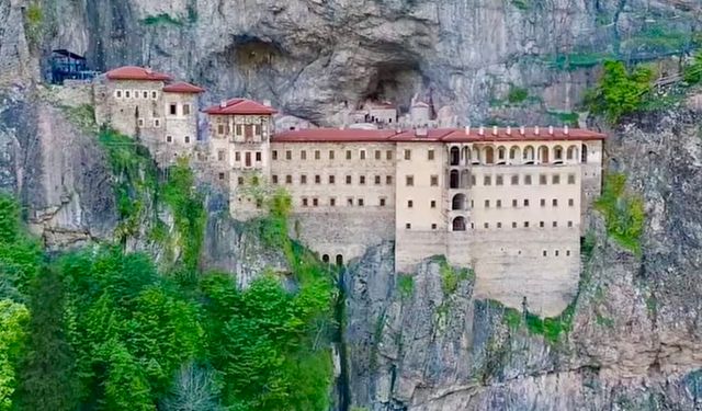 Sümela Manastırı: Kayalıklara Yazılmış Bir Medeniyet Hikâyesi
