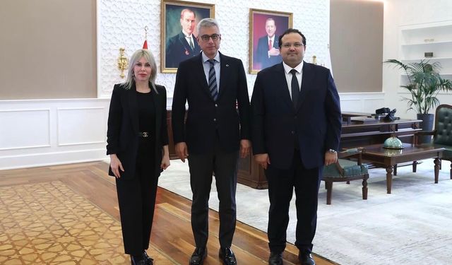 Türkiye’nin CAR-T Hamlesi Güçleniyor: Bakan Memişoğlu’na Sunum Yapıldı