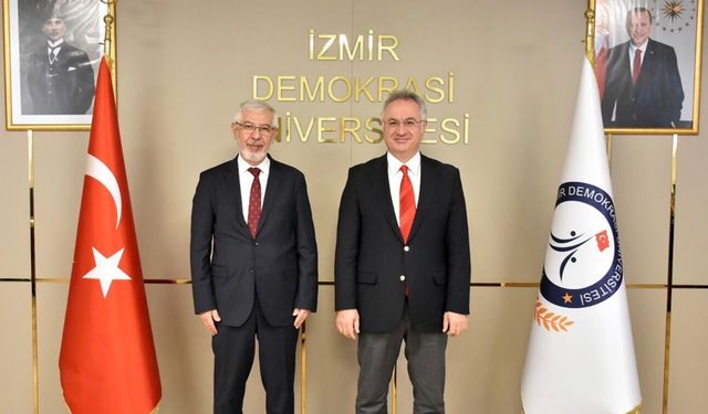 İzmir Demokrasi Üniversitesi Tıp Fakültesi’ne Yeni Dekan: Prof. Dr. Mustafa Berktaş Göreve Başladı