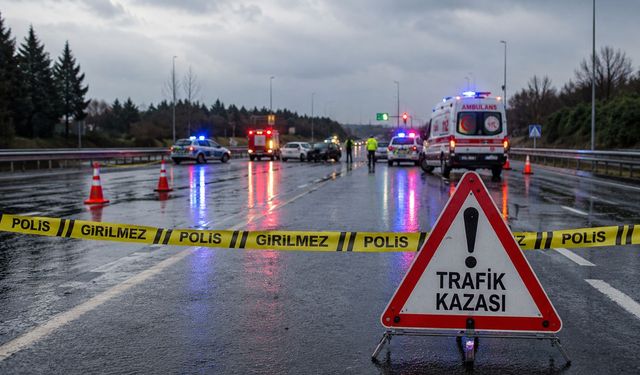 Karabük Üniversitesi Yasta: İki Öğrenci Trafik Kazasında Hayatını Kaybetti