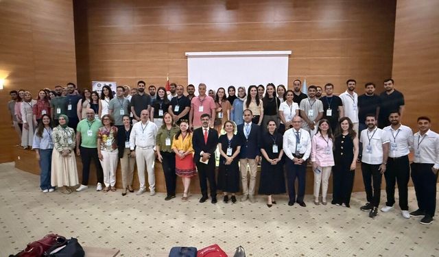 Diyarbakır’da Skolyozun Güncel Tanı ve Tedavi Yaklaşımları Masaya Yatırıldı