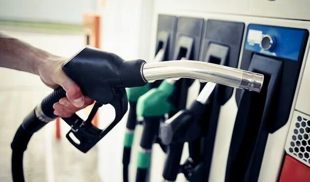 Motorine 6,62 TL Zam: Yeni Fiyatlar Gece Yarısı Pompaya Yansıdı