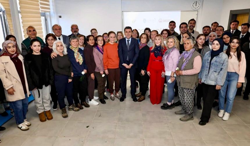 Munzur Üniversitesi’nde 60+ Tazelenme Üniversitesiyle Kuşaklararası Gönül Köprüsü