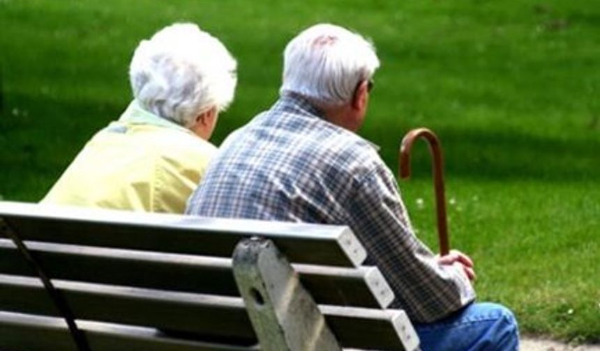 En Düşük Emekli Maaşı İçin 20 Bin TL Masada