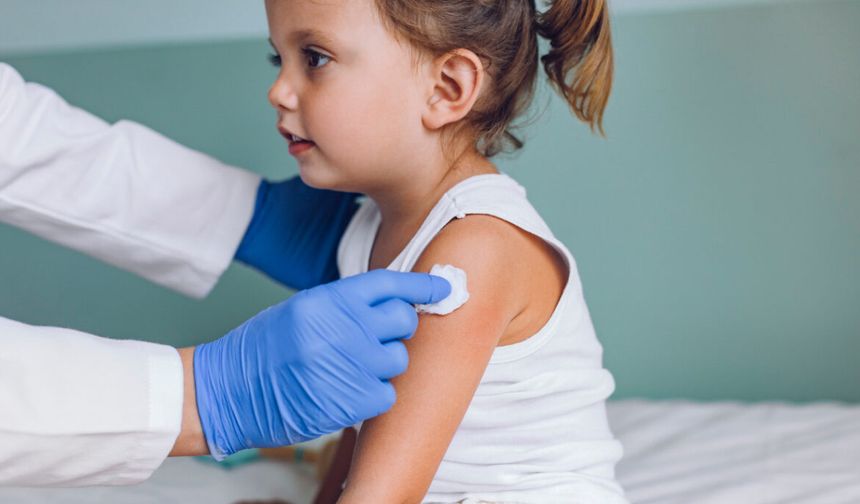 Ebeveynlere Uyarı: “Rotavirüs Basit Bir İshal Değil, Aşı En Güçlü Kalkan