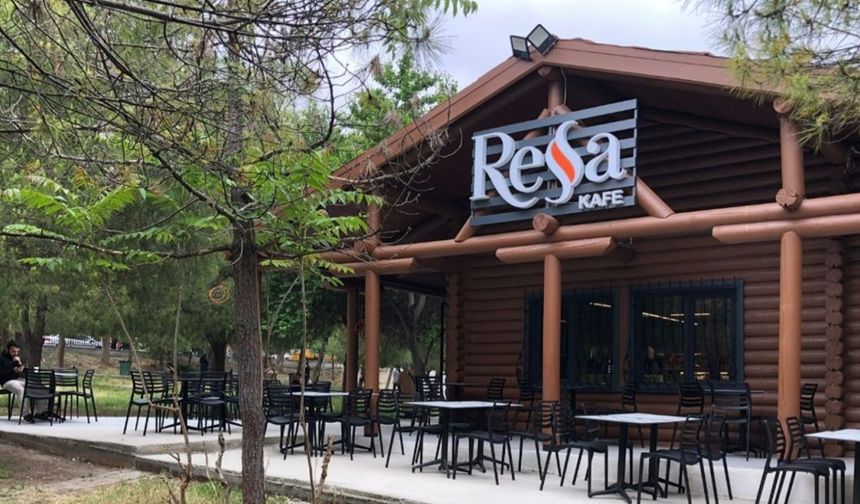 Sağlık Çalışanından Hasta Yakınına: Hastane Sınırlarında İnsani Hizmet Modeli: Ressa Kafeler