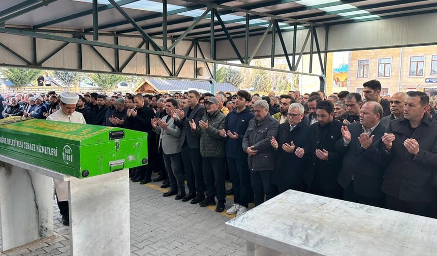 Niğde’de Dr. Nurhan Nebol Son Yolculuğuna Uğurlandı