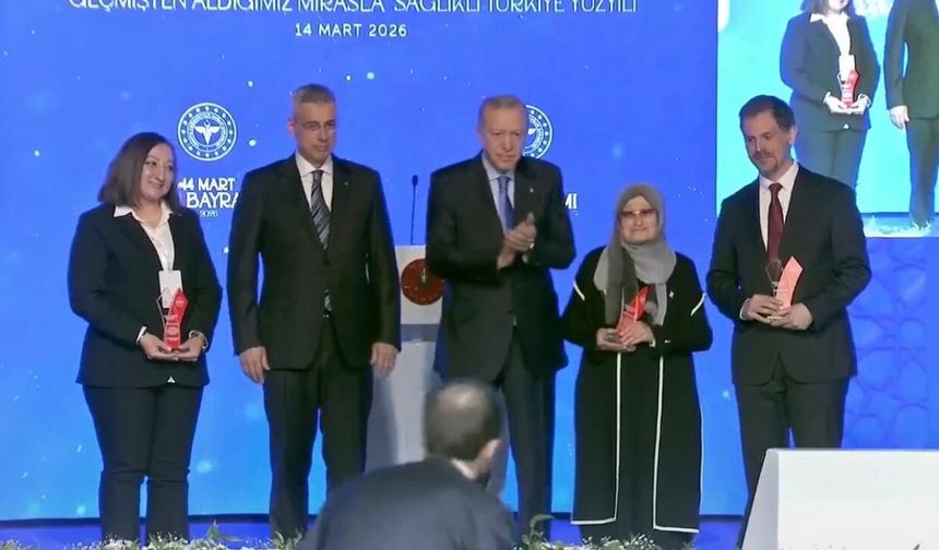 Sağlık Bilimleri Üniversitesi Öğretim Üyesi Prof. Dr. Emre Aslanger’e Sabuncuoğlu Özel Ödülü