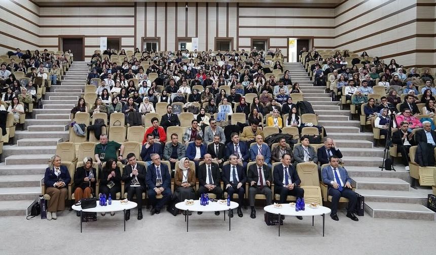 Erzurum’da Tıp Öğrencileri Vaka Temelli Kongrede Buluştu