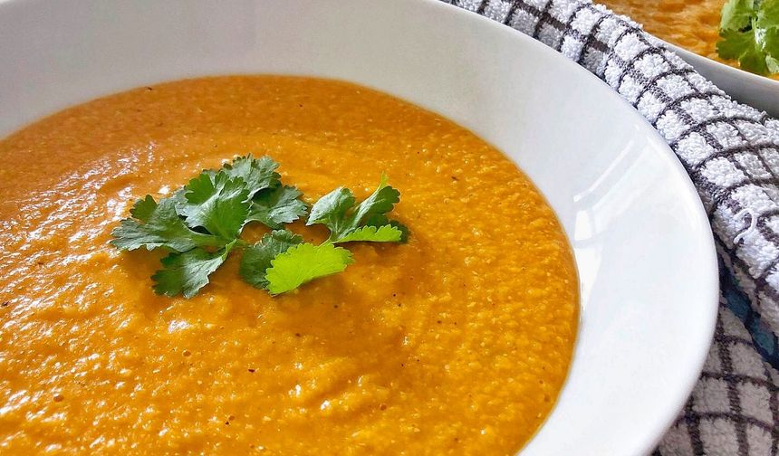 En Güzel Mercimek Çorbası Tarifi – Tam Ölçü, Restoran Kıvamı