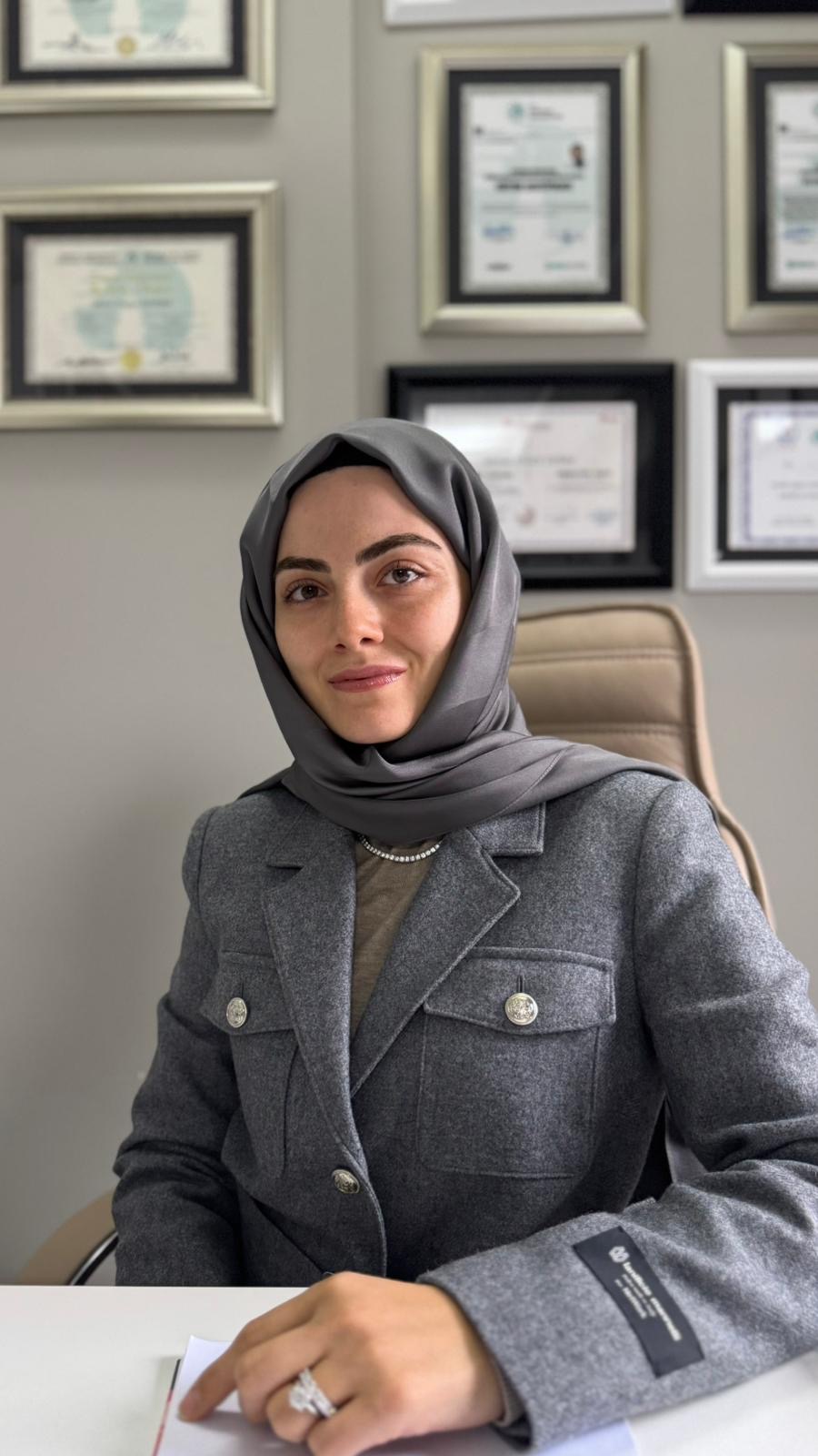 Cec17Ff0 Ccd5 4D71 80C8 54B3Dabc92B3