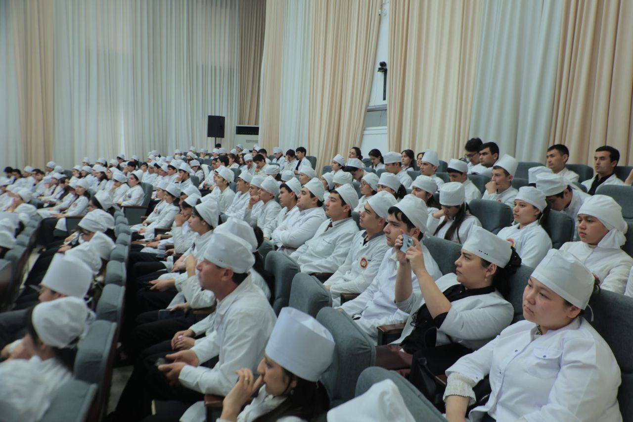 SBÜ, Özbekistan’da Fizyoterapi Kariyer Semineri Düzenledi