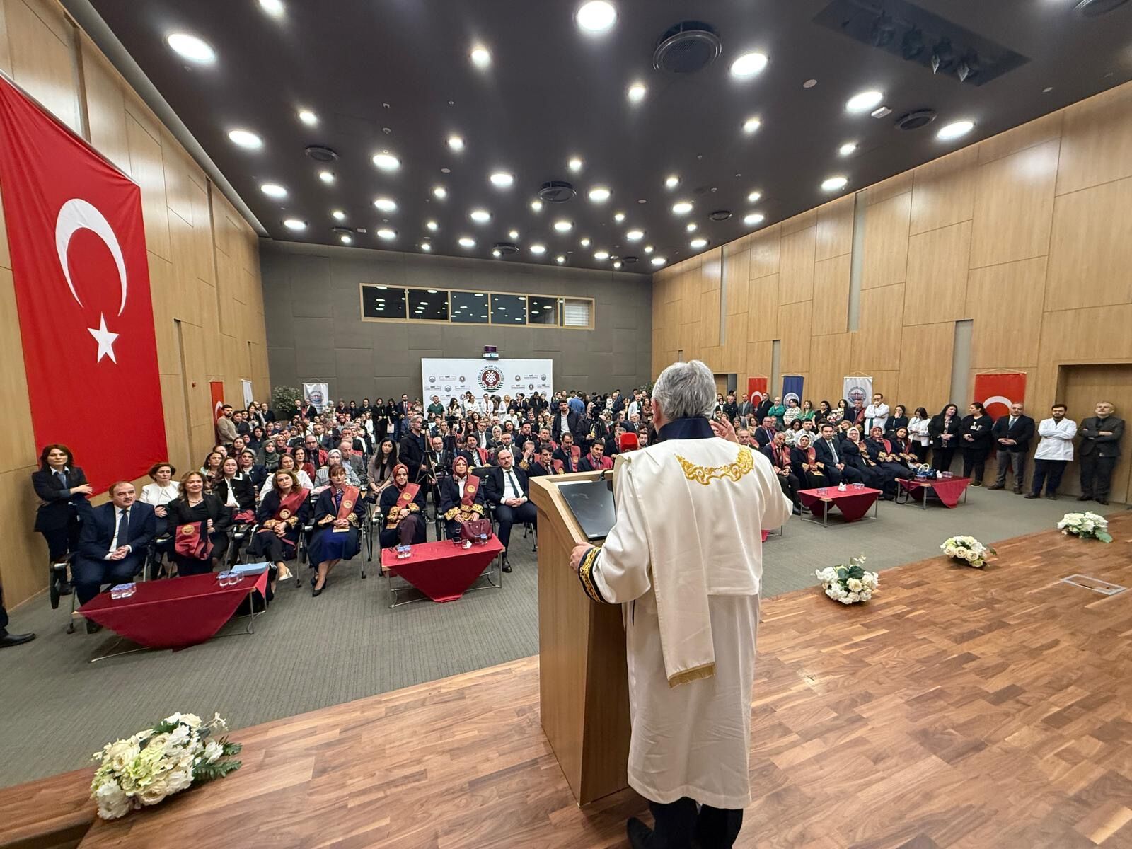 Bursa’da Cübbe Giyme ve Belge Takdim Töreni Düzenlendi-1