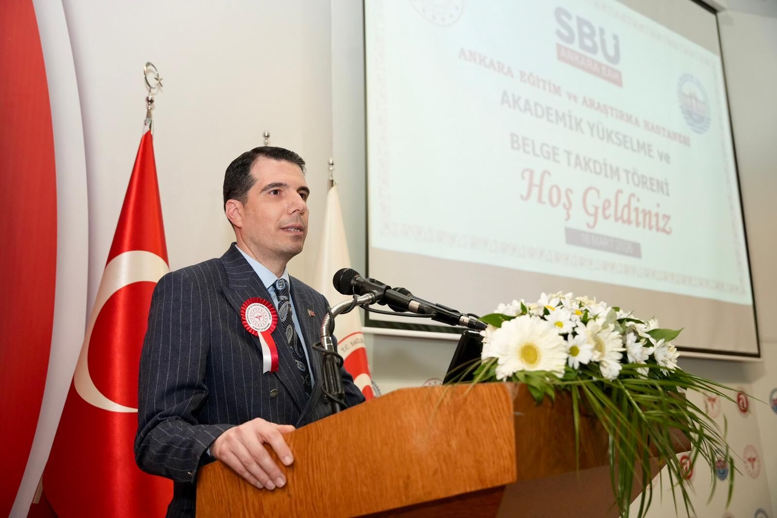 Ankara Eğitim ve Araştırma Hastanesi’nde Akademik Yükselme ve Belge Takdim Töreni