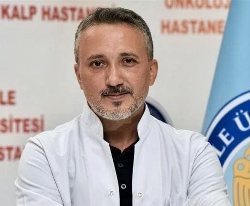 Prof. Dr. Eşref ARAÇ