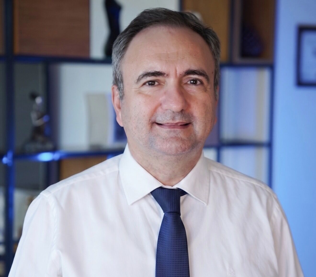 Prof. Dr. Volkan Tuğcu