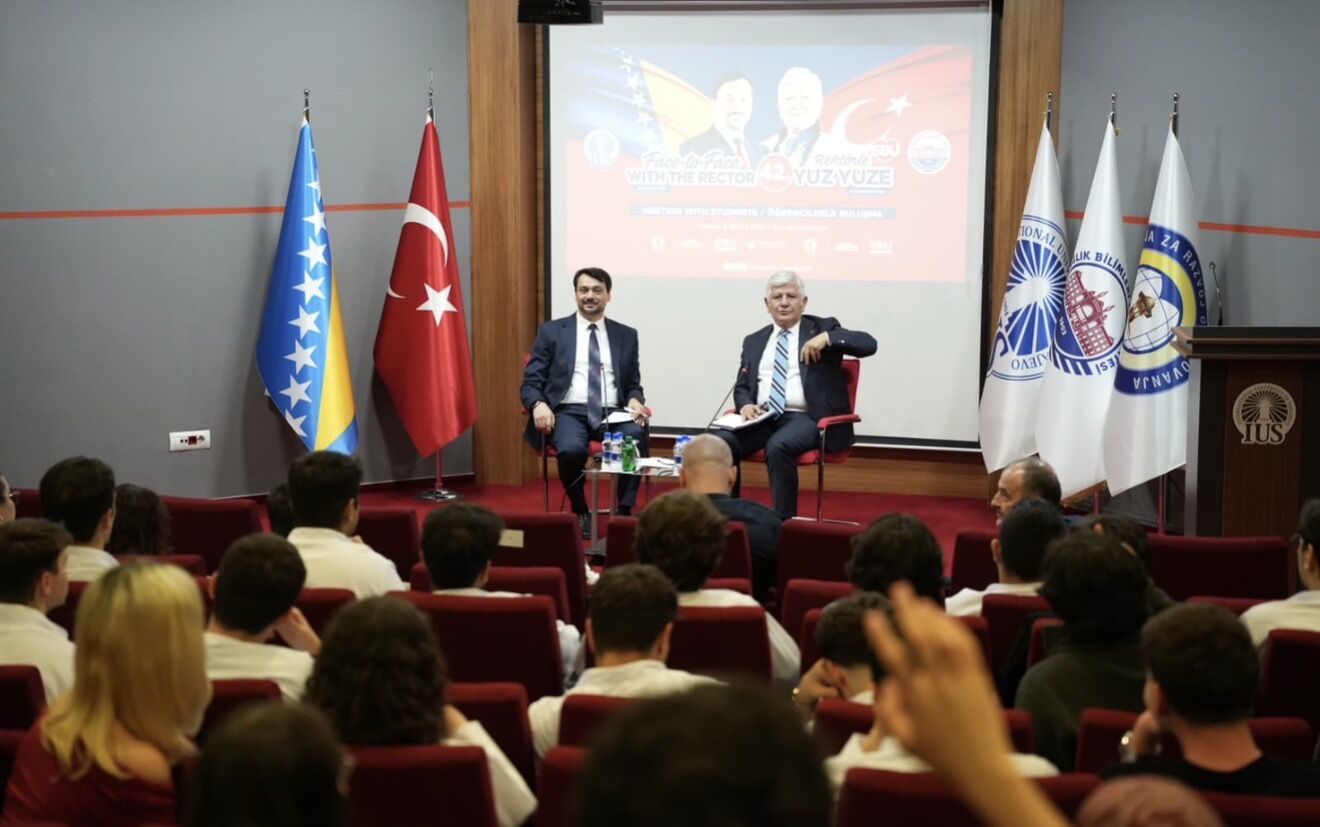 Sağlık Bilimleri Üniversitesinde Yönetimin Kapıları Açık: Rektörle Yüz Yüze 42’nci Buluşmaya Ulaştı