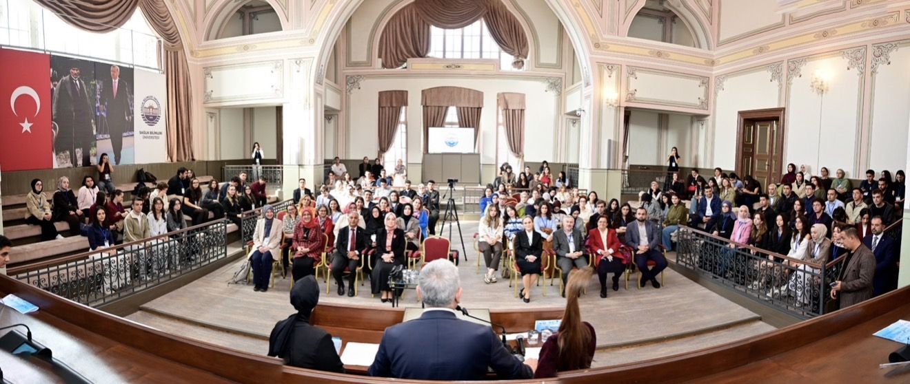 Rektör Aydın HeSCon 2026’da Tıbbiyelilerle Buluştu-1